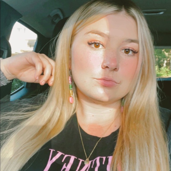 ✨✨about the seller✨✨ - Picture 1 of 4